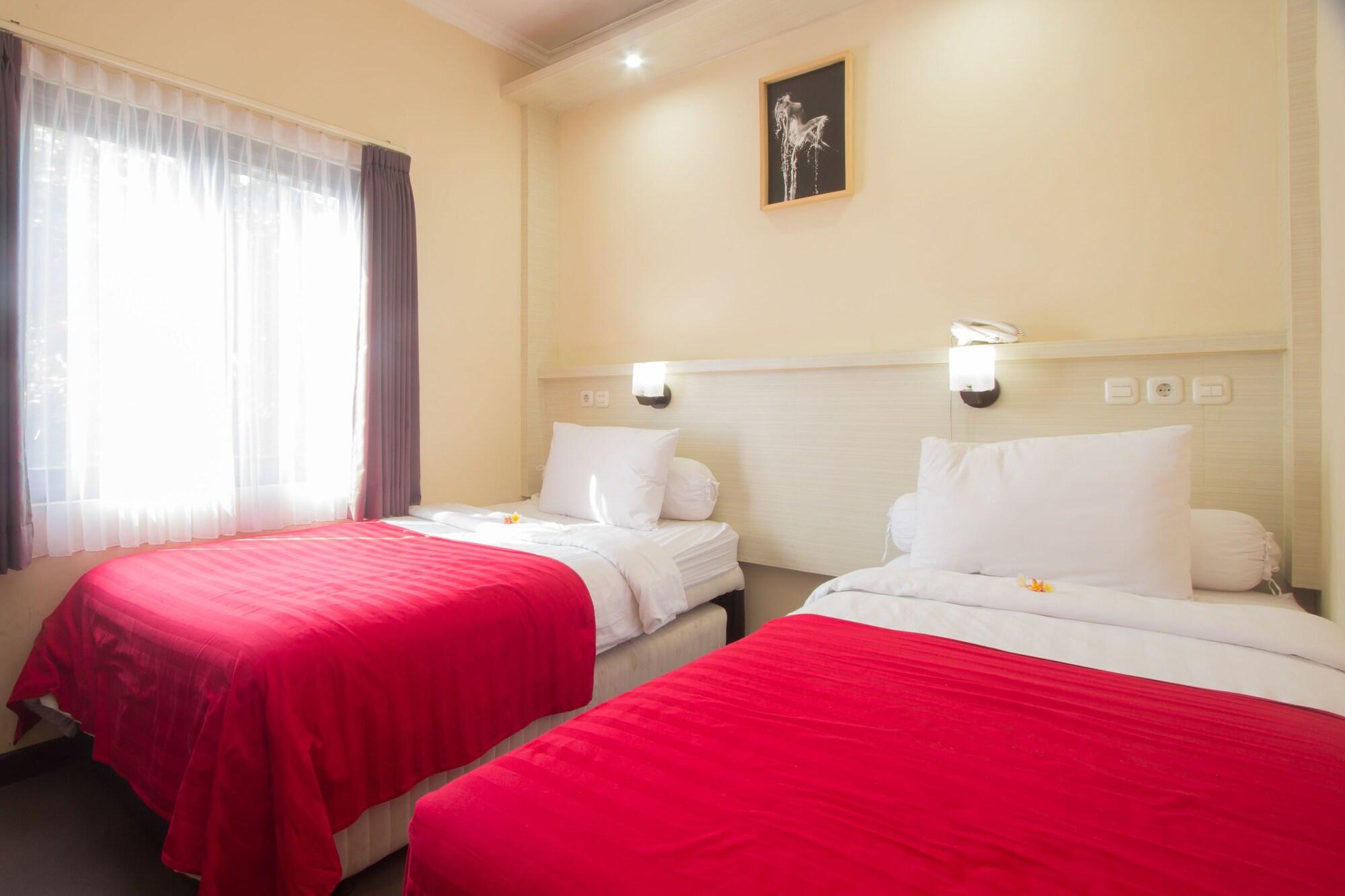 Maxi Hotel Kedonganan Jimbaran Exteriör bild